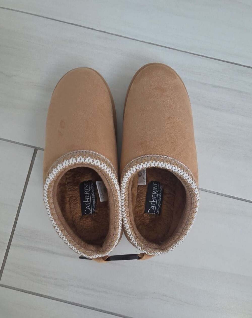 Catherine Malandrino Slippers Size 9.5 Brown Faux Suede Fleece